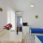 Appartement Marinela *
